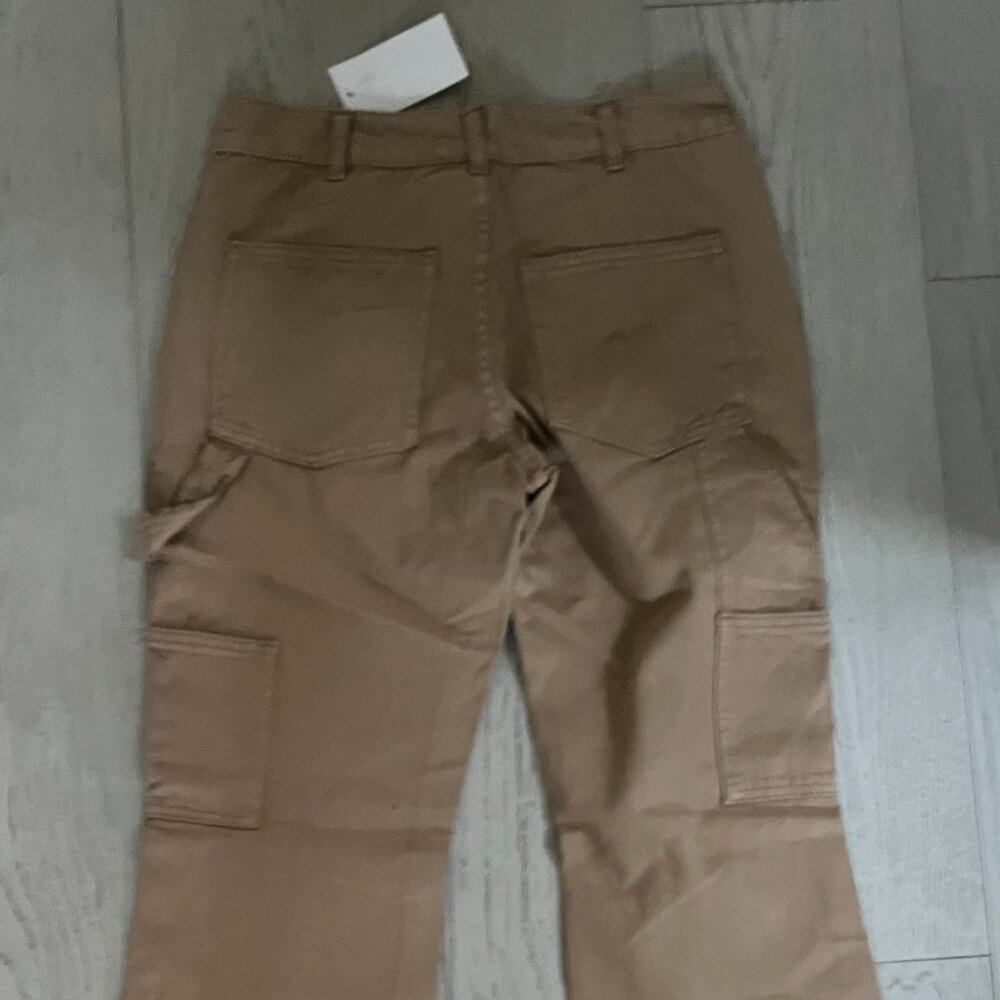 NWT Brandy Melville Natalia Low Rise Cargo Pants Khaki